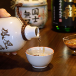 Mengungkap Sake: Minuman Fermentasi Beras Jepang yang Mendunia